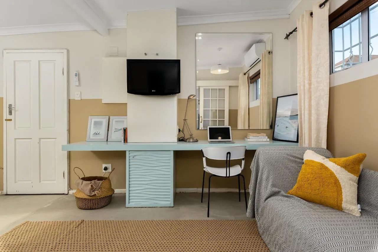 Neighbourgood Hill Suites Cape Town 0*,